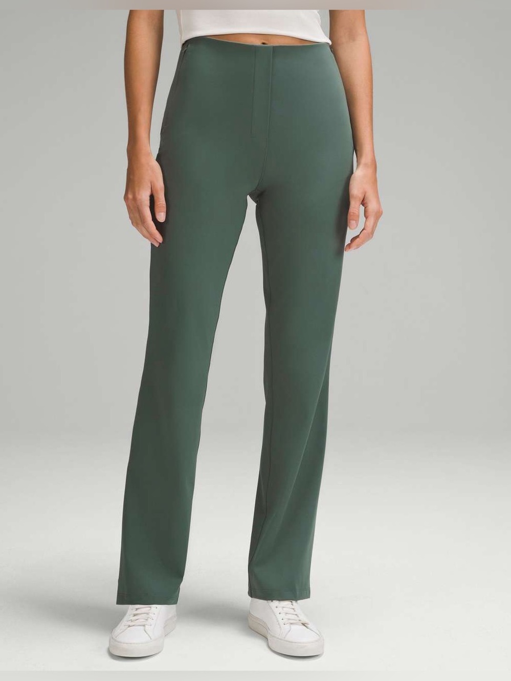 Lululemon Smooth Fit Pull-On High-Rise Pant in Dark Forest